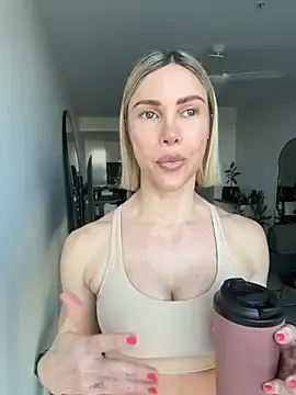 Stripchat Best live sex cam show of raeparks