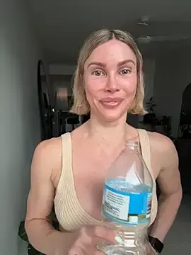 Stripchat Free Porn Cam of raeparks
