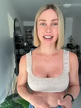 Stripchat Watch Live Sex Cams of raeparks