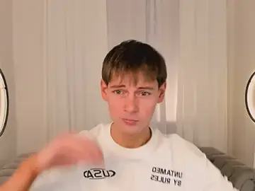 Stripchat Live Sex of Kyle_Barry