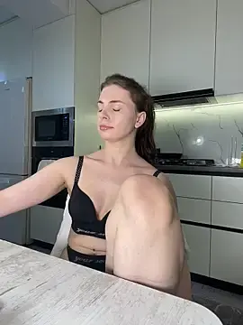 Stripchat Best live sex cam show of CurlyLara