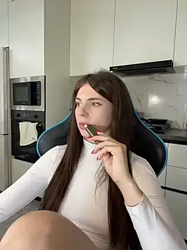 Stripchat Live Sex Cam of CurlyLara