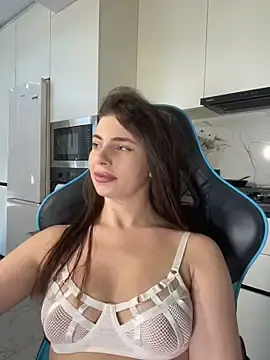 Stripchat Live Sex of CurlyLara