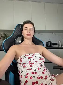 Stripchat Best Webcam of CurlyLara