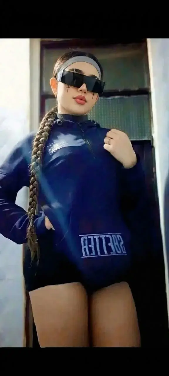 Mia_Florez_t