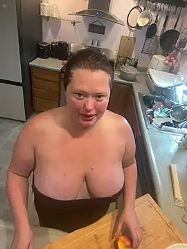 Stripchat Live Sex Cam of EmberVael