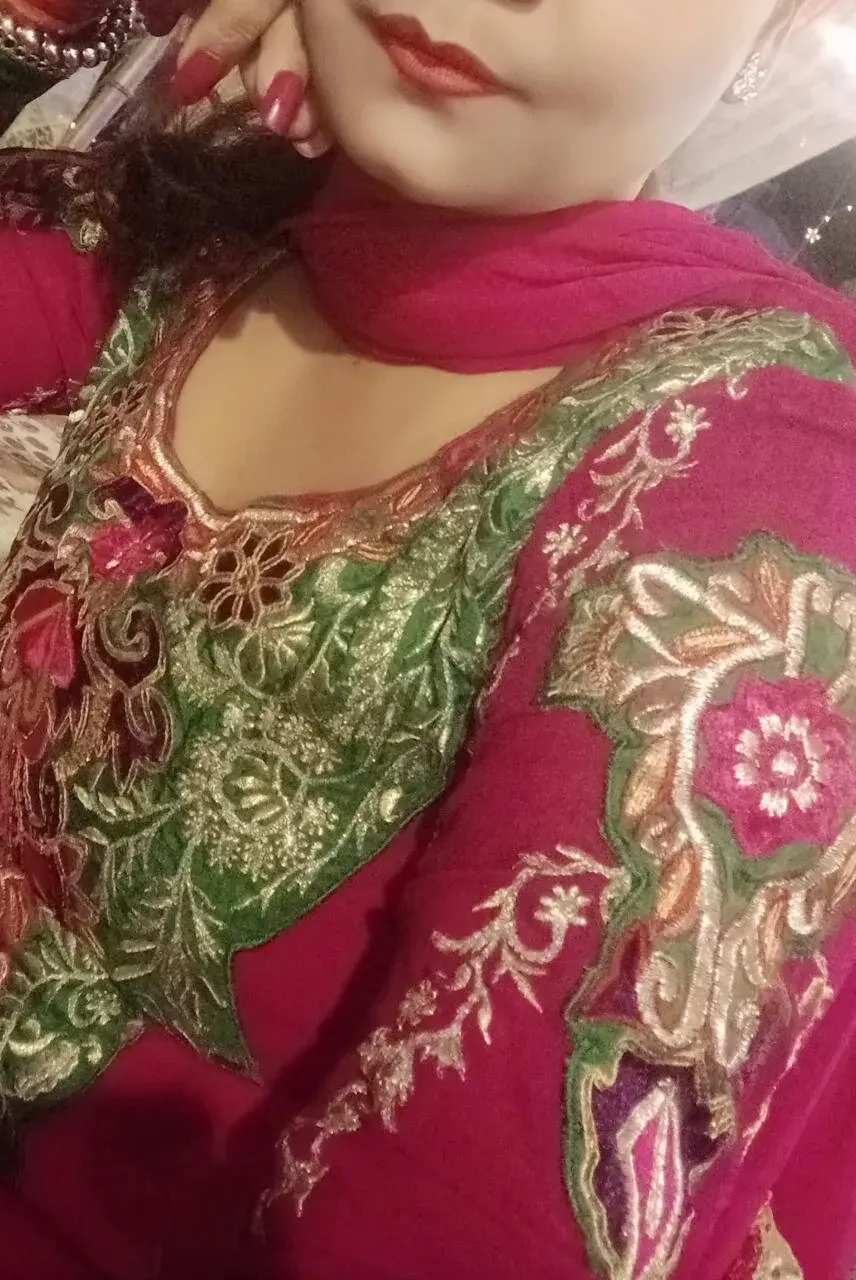 Lusty_Wife1