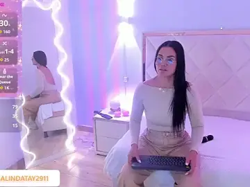 Stripchat Live Sex of Rosalind_tay