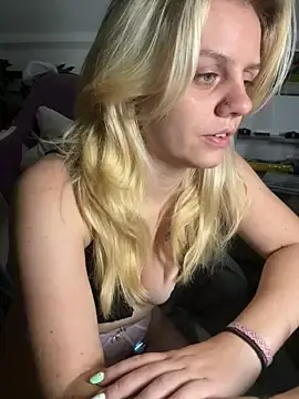 Stripchat Adult Webcams of darknaavii