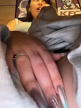 Stripchat Live Sex of Chloe__Moon