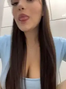 Stripchat Free Live Porn of Chloe__Moon