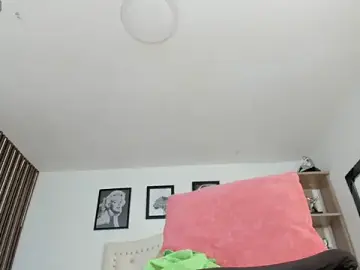 Stripchat Sex Cam of Dani_Sweet_Ts