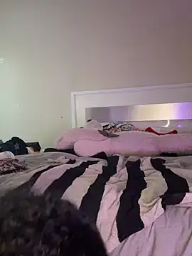Stripchat Live Sex Cam of Kiki_hammyy