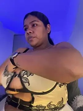Stripchat Live Sex of paola091