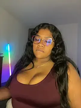Stripchat Live Sex Cam of paola091