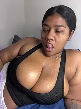 Stripchat Adult Webcam of paola091