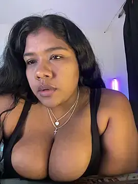Stripchat Sex Cam of paola091