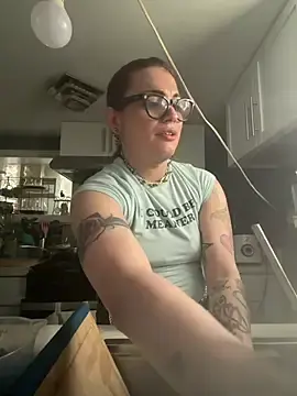 Stripchat Sex Cam of UrHellBri-L