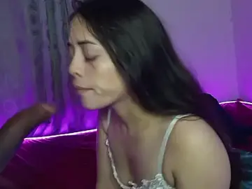 Stripchat Free Porn Cam of sweet_little232
