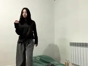 Stripchat Nude Webcam of KitArmelin