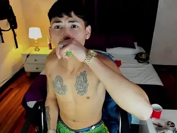 Stripchat Watch Live Sex Cams of Liam_Adamms