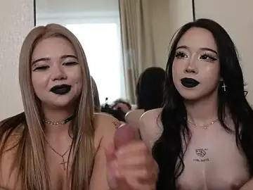 Stripchat Live Porn of NickAnny