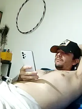 Stripchat Sex Cam of Terry_Bogardd
