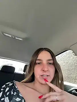Stripchat Live Sex Cam of DoriDelux66