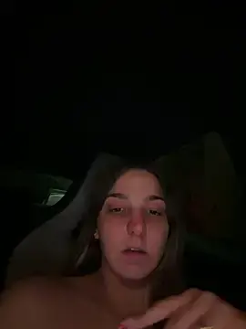 Stripchat Sex Cam of DoriDelux66