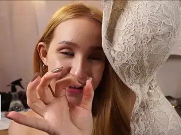 Stripchat Live Sex Cam of JanineFlosi