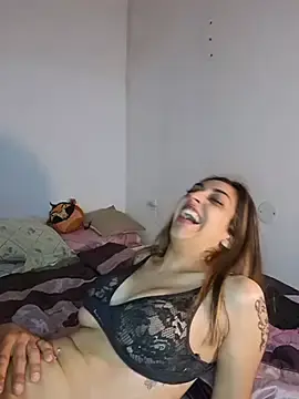Stripchat Free Porn Cam of Moonev21