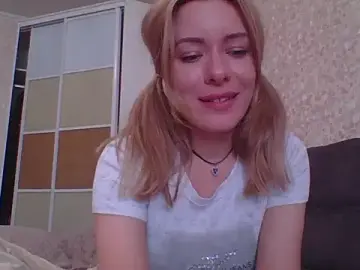 Stripchat Nude Webcam of Softy_Aura_