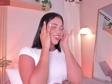 Stripchat Live Sex Cam of mara_brooks