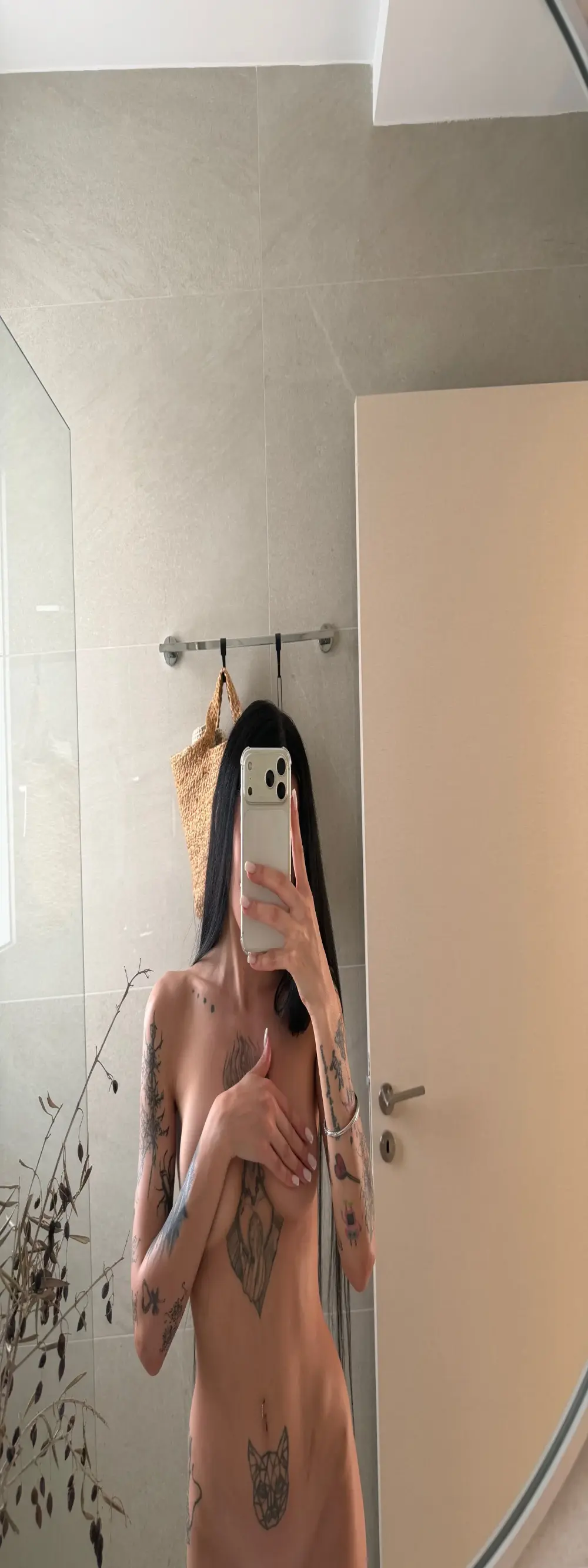 skinnytokyo_