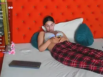 Stripchat Free Porn Cam of VallerieJones