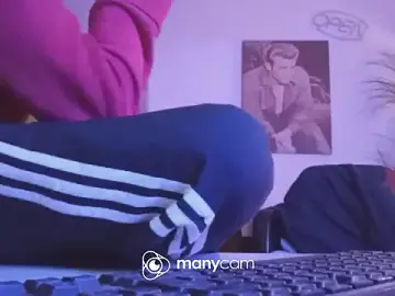 Stripchat Adult Webcam of der_dino30