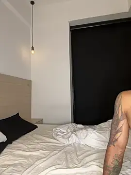 Stripchat Nude Webcam of floriamANDjazmin