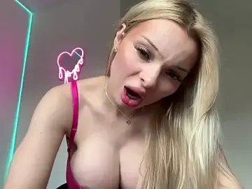 Stripchat Live Sex Cam of HannaXLove
