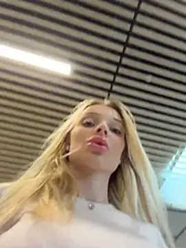 Stripchat Adult Webcams of HannaXLove