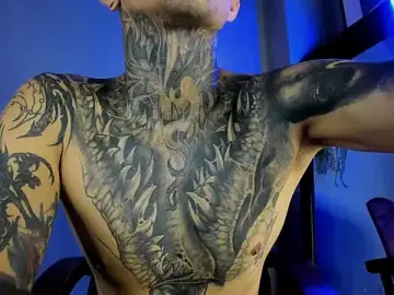 Stripchat Live Sex of Travisttanner28