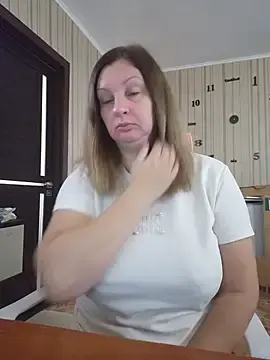 Stripchat Live Porn of BustyBlond