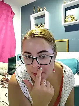 Stripchat Adult Webcam of MilfLuna