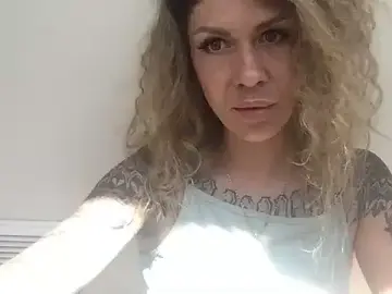 Stripchat Free Porn Cam of Olyviaa