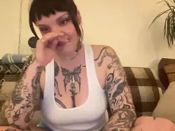 Stripchat Nude Webcam of SweetMaisie