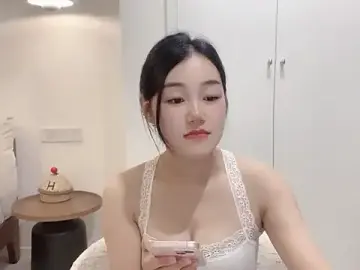 Stripchat Sex Cam of cloud8822