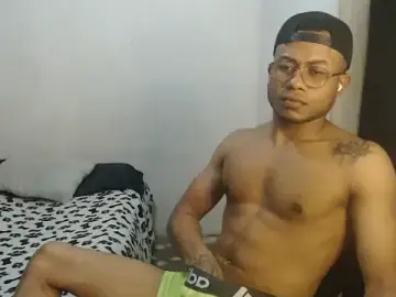 Stripchat Live Sex Cam of grandominantex1