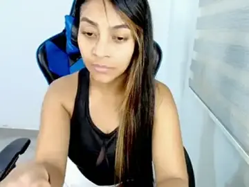 Stripchat Nude Webcam of sophiax-x
