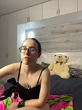 Stripchat Adult Video Chat of MartiniiSelenna