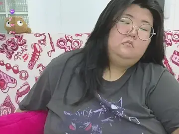 Stripchat Free Porn Cam of Nadine_asian