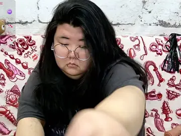 Stripchat Free Porn Cam of Nadine_asian